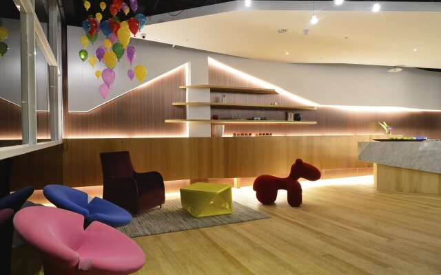 In Young Hotel