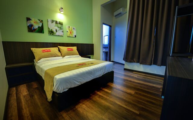 Palm City Villa
