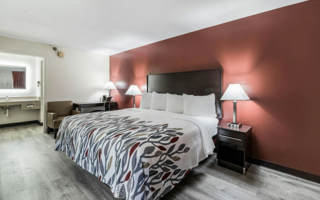 Red Roof Inn Cadiz
