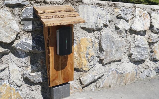 Luxurious Chalet With Sauna on Sunny Slopes in Mühlbach