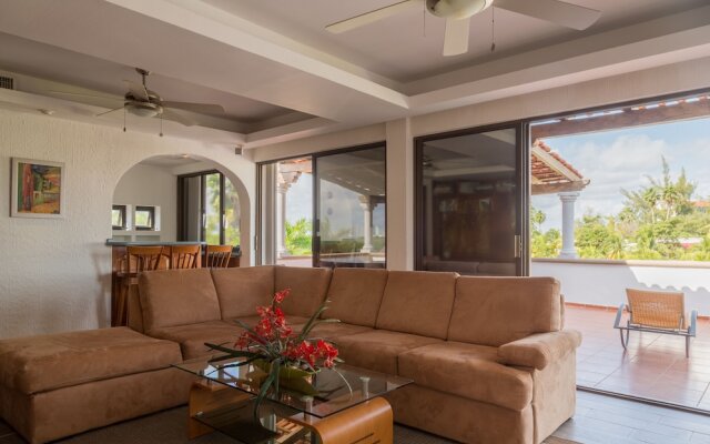 CASA REAL: Increíble casa sobre la laguna