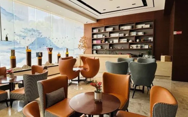 Homeinn Plus(Zhengzhou International Exhibition Center)