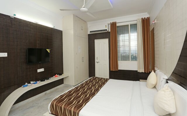 OYO 9775 Home Modern 4BHK Celebration mall