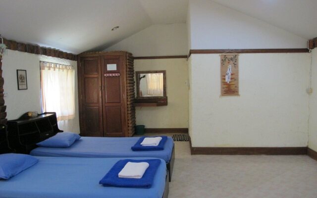Raidamrongsakul Resort