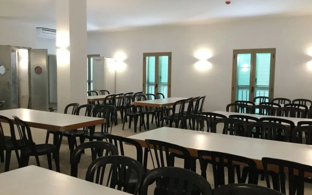 Hostel Alberg Binicanella