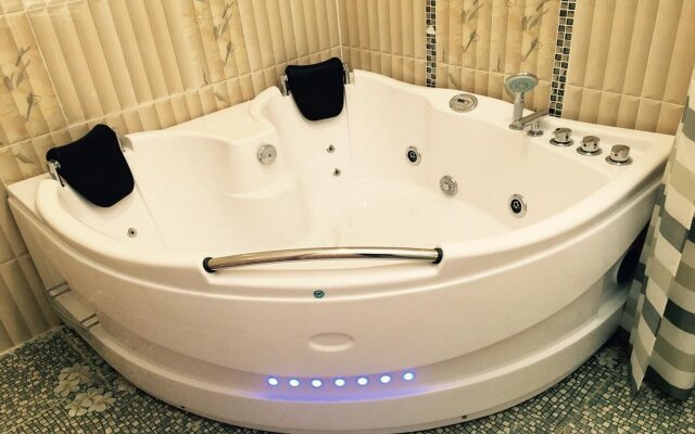 Chansuda Lake View Hotel