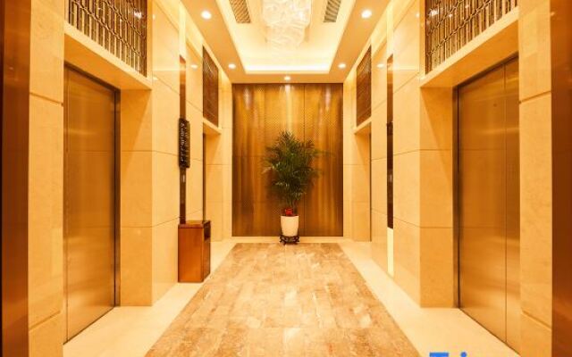 Xing Too Peng Ya Hotel（Buji Da Fen Metro Station Store)