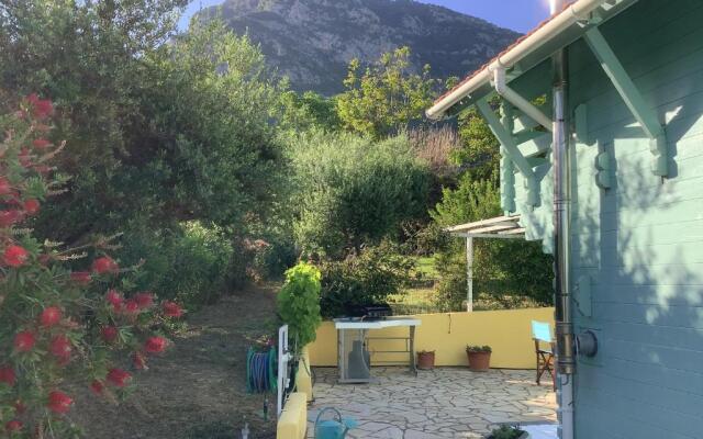 The Cabin, Kyparissia