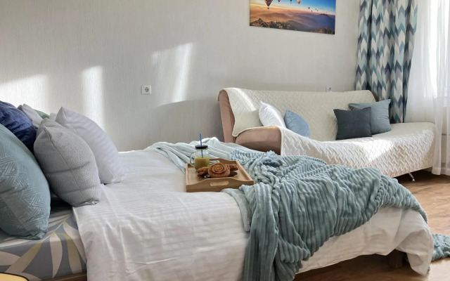 A cozy place on Molodogvardeytsev Street