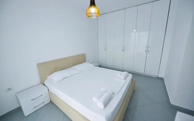 ApartHotel Miramare Sarande