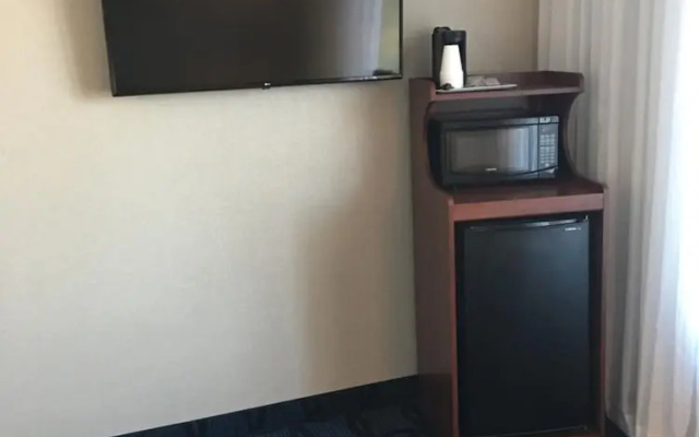 Riverside Inn Hannibal