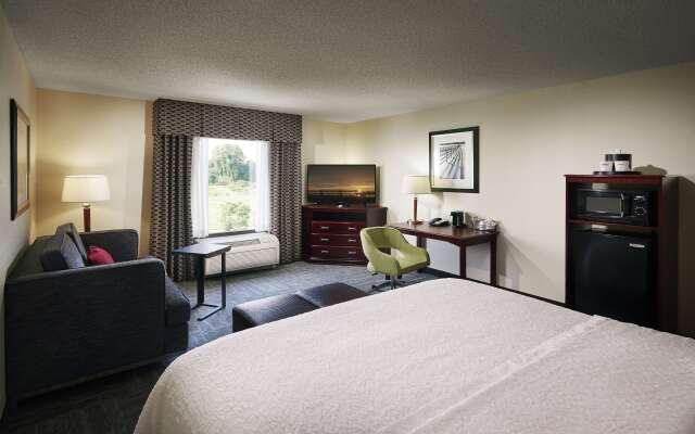 Hampton Inn & Suites Millington