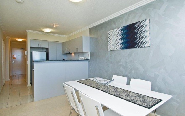 Aqualine Apartments