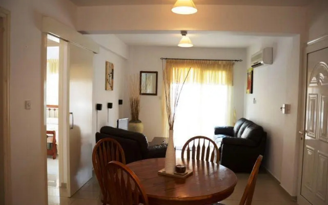 Blue River Apartment