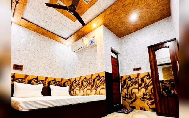 Hotel Raghunandan Inn