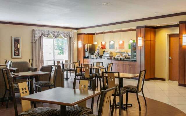 Comfort Suites Southport