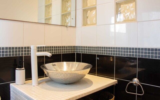 Ossuna Sunshine heart of Biarritz by GuestReady