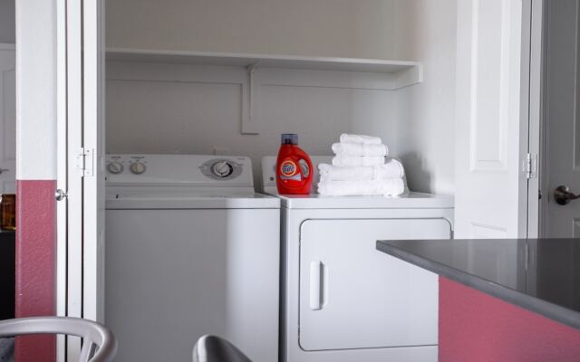 Domio Tempe Spacious 1BR Outdoor Pool