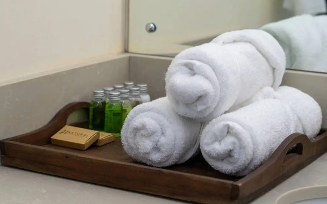 Panoramic Cliffside Luxe Villa