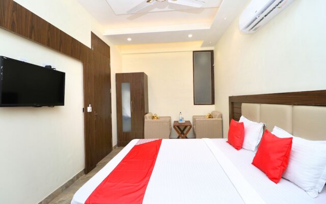 Hotel Jeevak by OYO Rooms