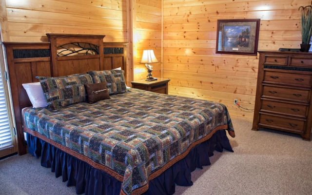 Swimming in the Clouds - Eight Bedroom Cabin