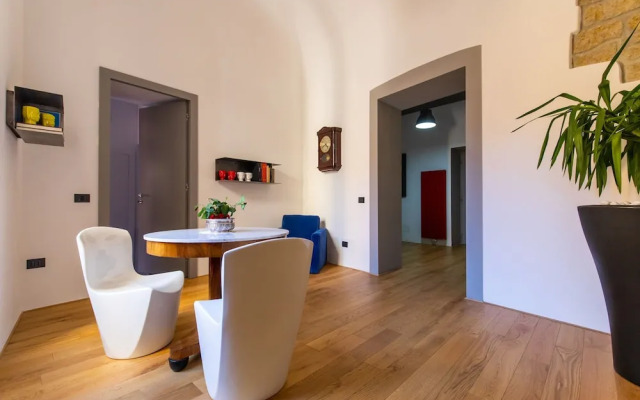 Amana in Naples With 1 Bedrooms and 1 Bathrooms