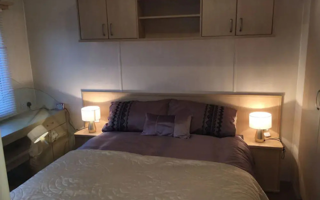 Homely 23 Bed Static Caravan, Quiet Peaceful Site