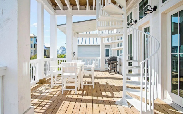 Salty Beaches 226 BAR