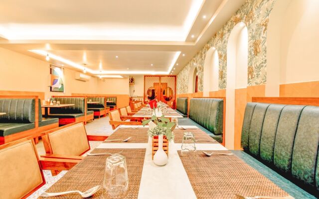 Fabhotel Ashirwad