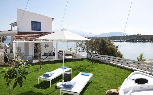 Casa Limnionari Beach House