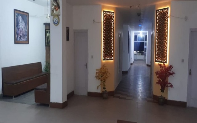 Goroomgo Hotel Ishan Katra
