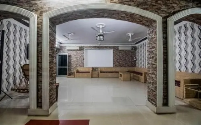 Hotel Chandralok by OYO Rooms