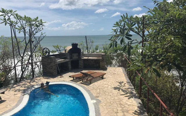 Magnific Rock - Surf Resort & Yoga Retreat Nicaragua - Hostel