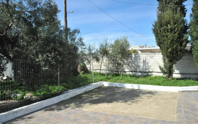 Nikitas Apartment