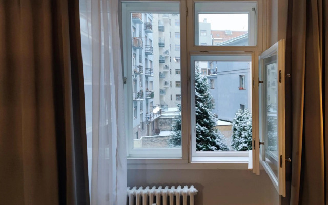 Loong Refresh Old Town