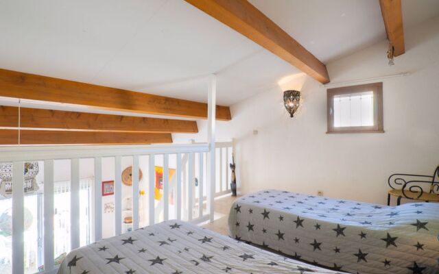 Les Cristallines 19467