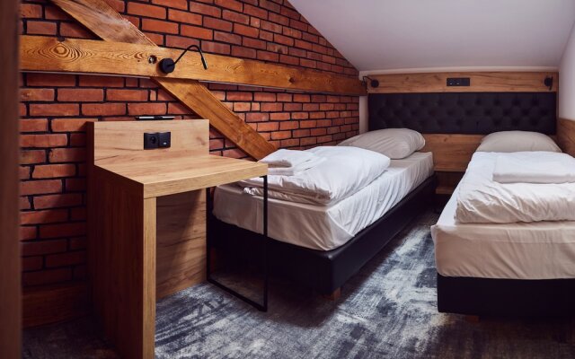 Lord Jack Apartments