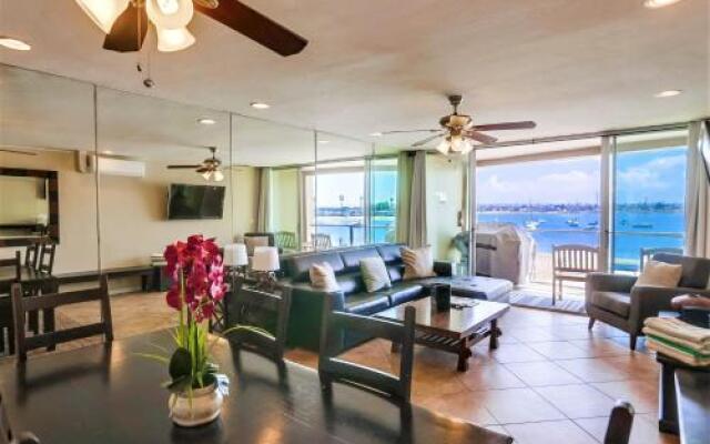 Waterfront Getaway 7 Townhouse