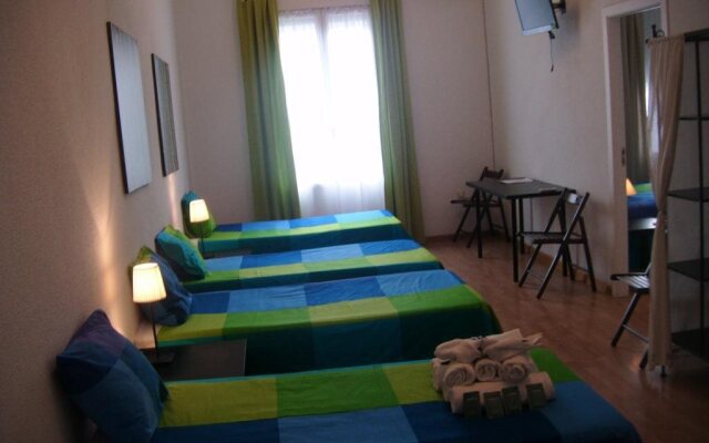 Puerta del Sol Rooms