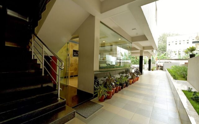 sri maharaja inn