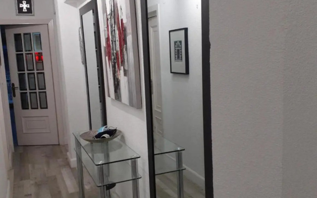 Rainbow Rentals Marques 7