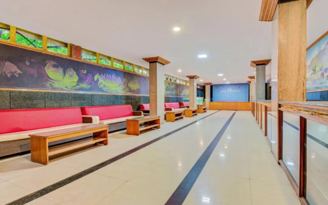OYO 1327 Inchara Hotel