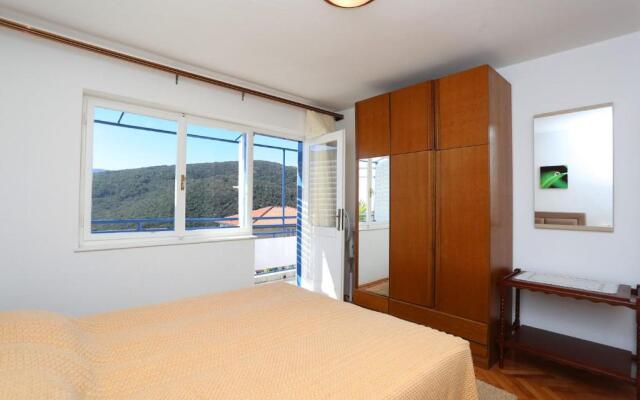 Apartments Marija 1000