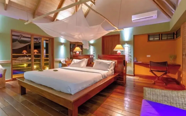 Lou Moon Eco-Luxury Resort