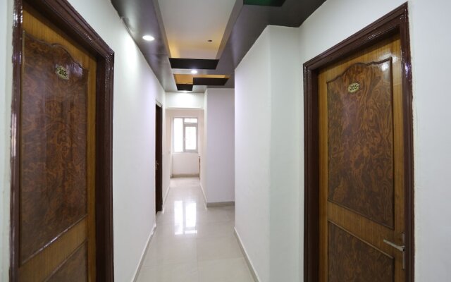OYO 8637 Shivam Hotel