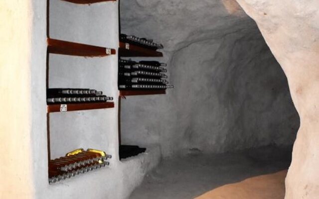 Kostantakis Cave Winery Residence