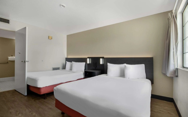 Motel 6 Lompoc, CA