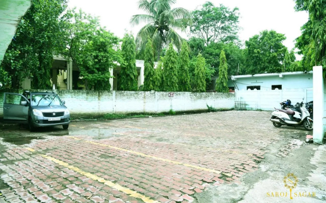 Hotel Saroj Sagar - Sagar