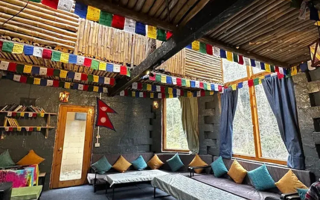 Sunshine Cafe & Cottage Riverside