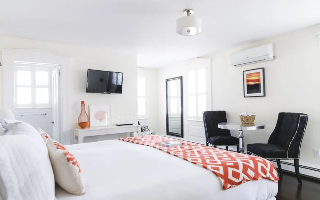 The Platinum Pebble Boutique Inn - Adults Only